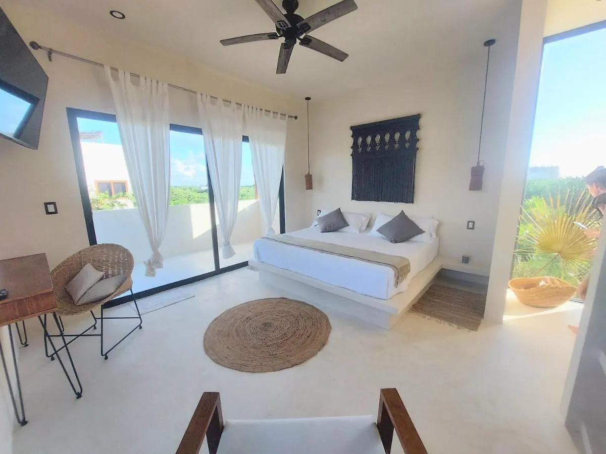 Brand New Luxury Villa. 150 Meters From The Beach. Isla Holbox