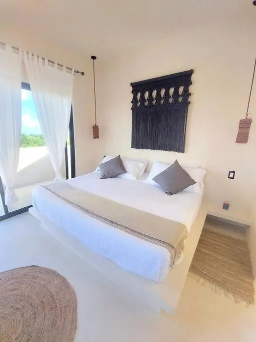Brand New Luxury Villa. 150 Meters From The Beach. Isla Holbox Villa